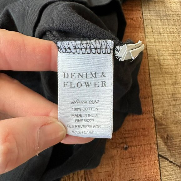 Black Denim & Flower Kids T-Shirt Smiley Face Hardcore Happiness Print Size 5/6 - Picture 7 of 8